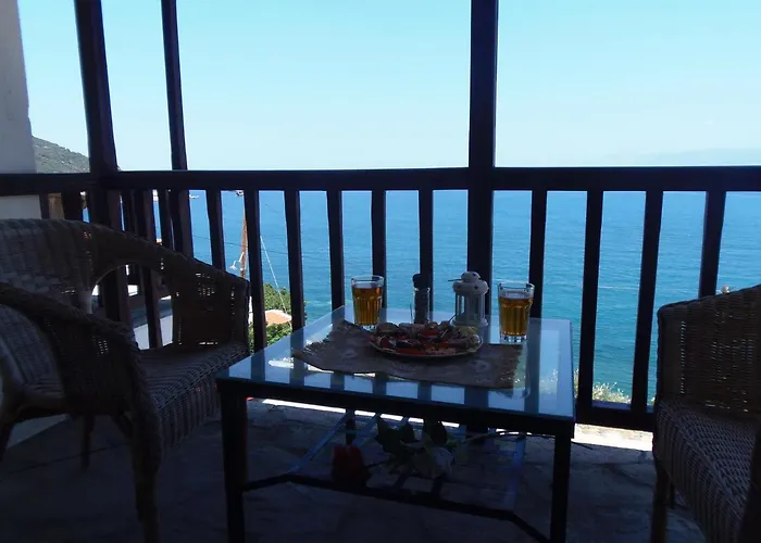 Milos Skopelos-where The Sea Meets The Sky Apartment Skopelos Town